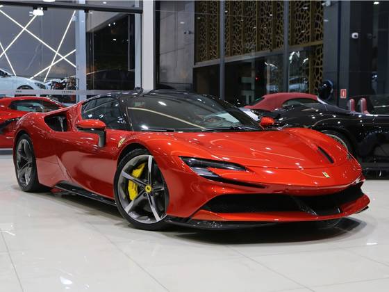 FERRARI SF90 4.0 V8 TURBO PHEV STRADALE F1-DCT FERRARI SF90 4.0 V8 TURBO PHEV STRADALE F1-DCT